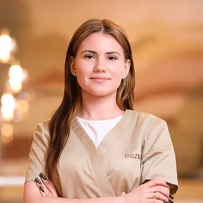 Valeria — Nail Artist