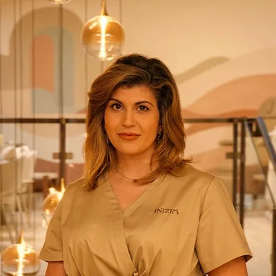 Vardui — Nail Artist